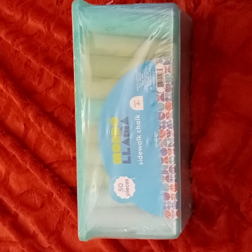 NEW 50 pieces sidewalk chalk